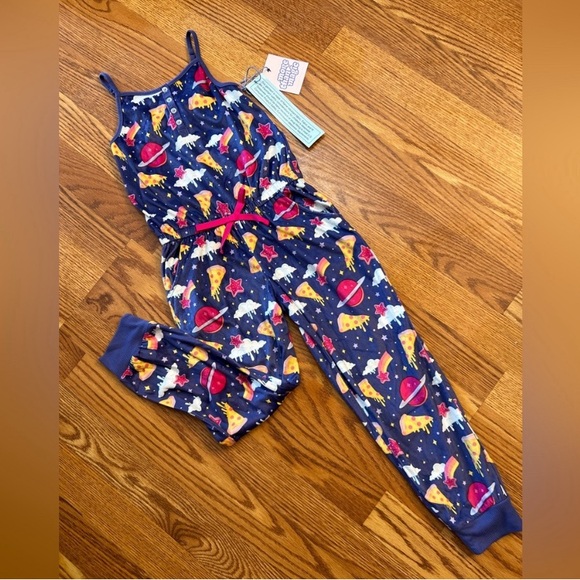 Girl’s pajama More than magic from target - Picture 2 of 5